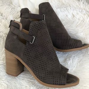 Express brand booties with peep toe suede Sz 7